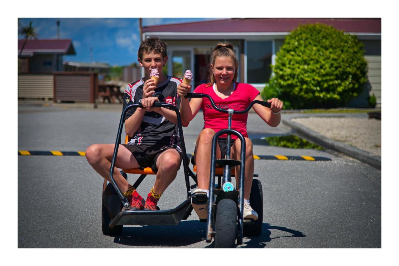 Greymouth Seaside Top 10 Holiday Park Экстерьер фото