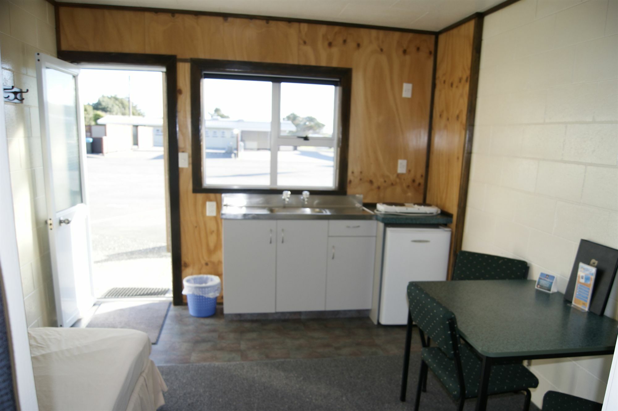 Greymouth Seaside Top 10 Holiday Park Экстерьер фото