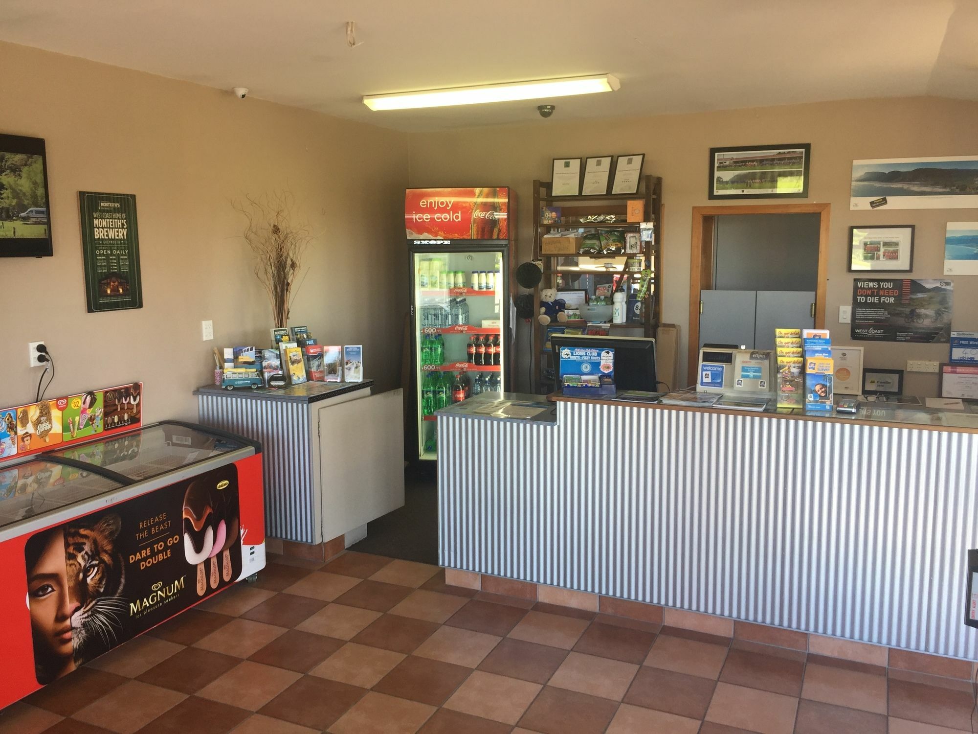 Greymouth Seaside Top 10 Holiday Park Экстерьер фото